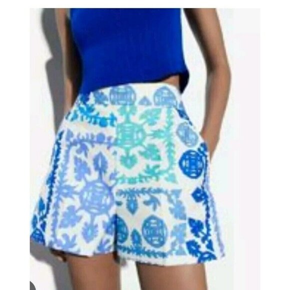Zara Women's Floral Printed Gradient Shorts in Blue 16.5 Ptp 3410 781 - Picture 1 of 4